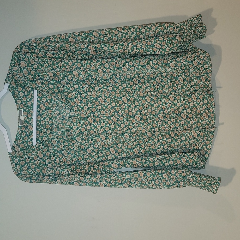 ✨️3/$15   Anthropologie Pleione floral blouse